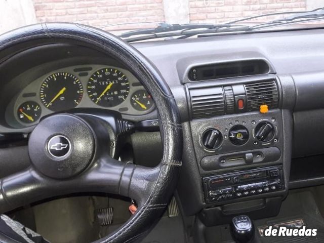 Chevrolet Corsa Usado en Mendoza, deRuedas