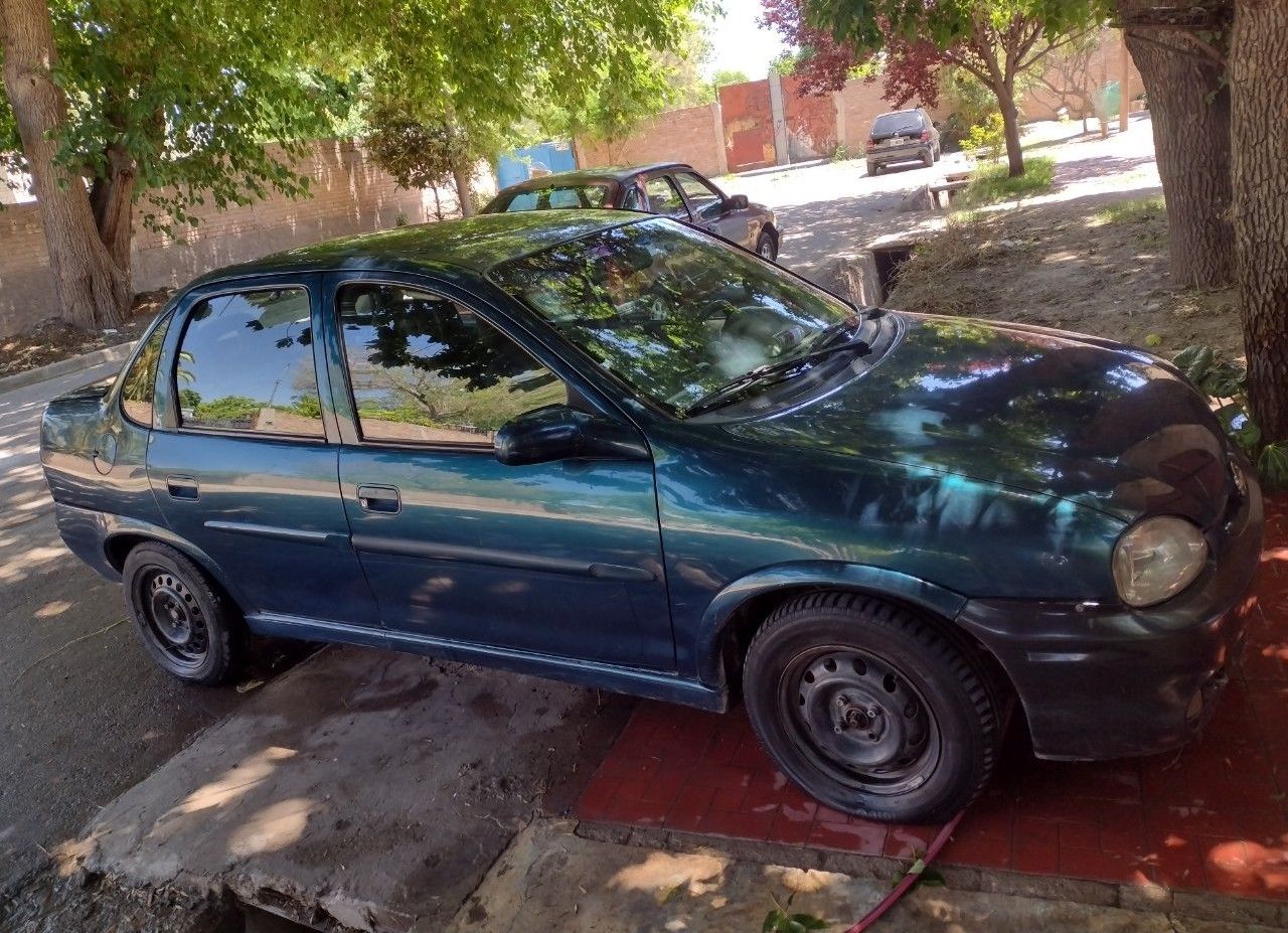Chevrolet Corsa Usado en Mendoza, deRuedas