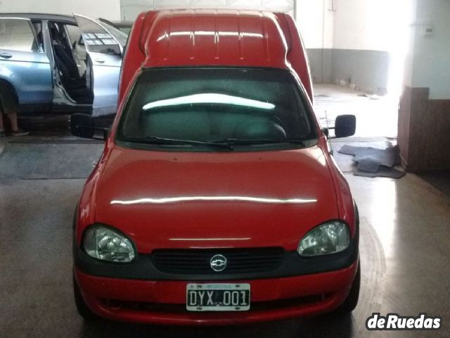 Chevrolet Corsa Usada en Mendoza, deRuedas