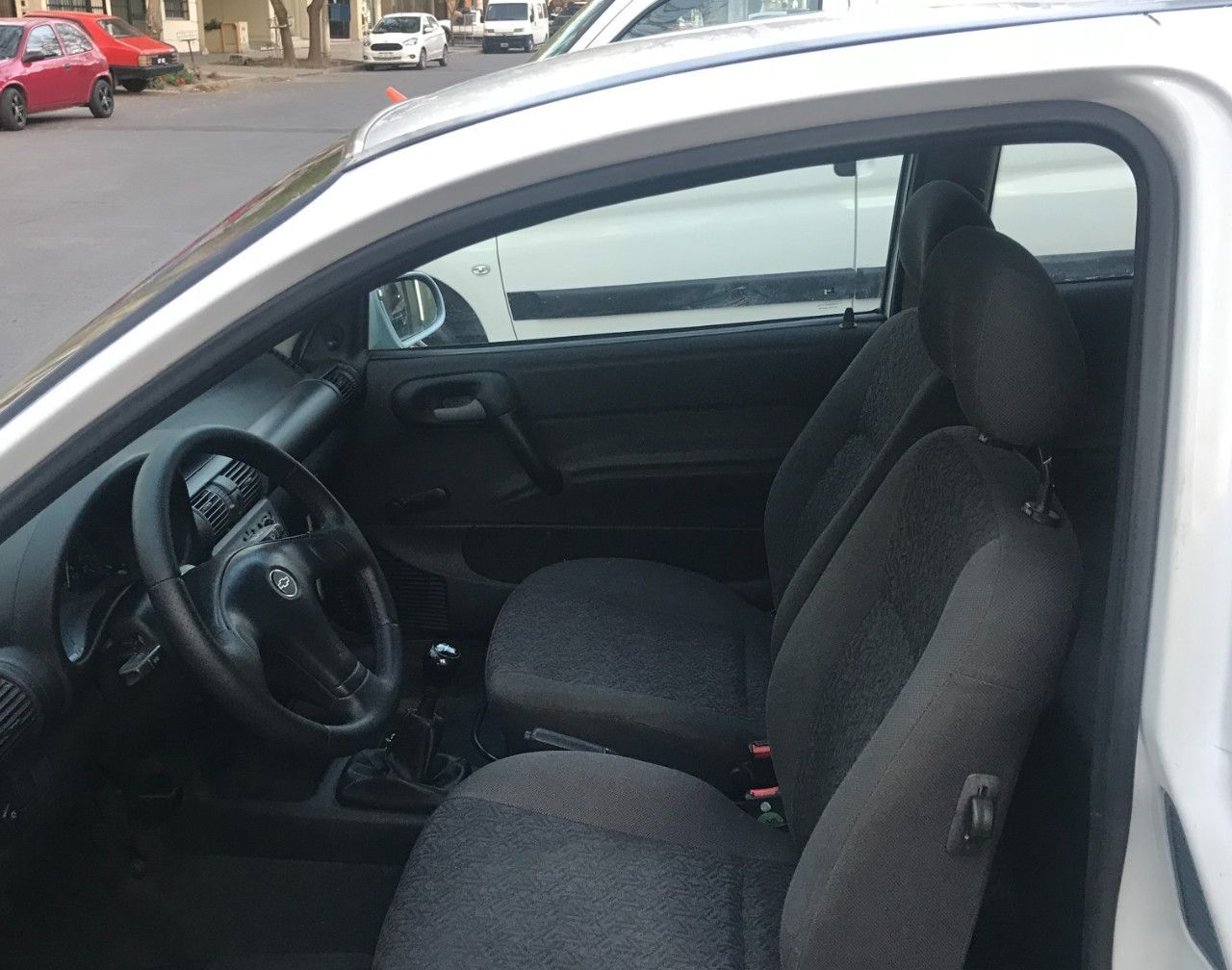Chevrolet Corsa Usado en Mendoza, deRuedas