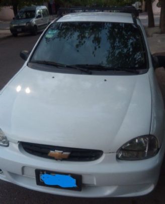 Chevrolet Corsa Usado en Mendoza
