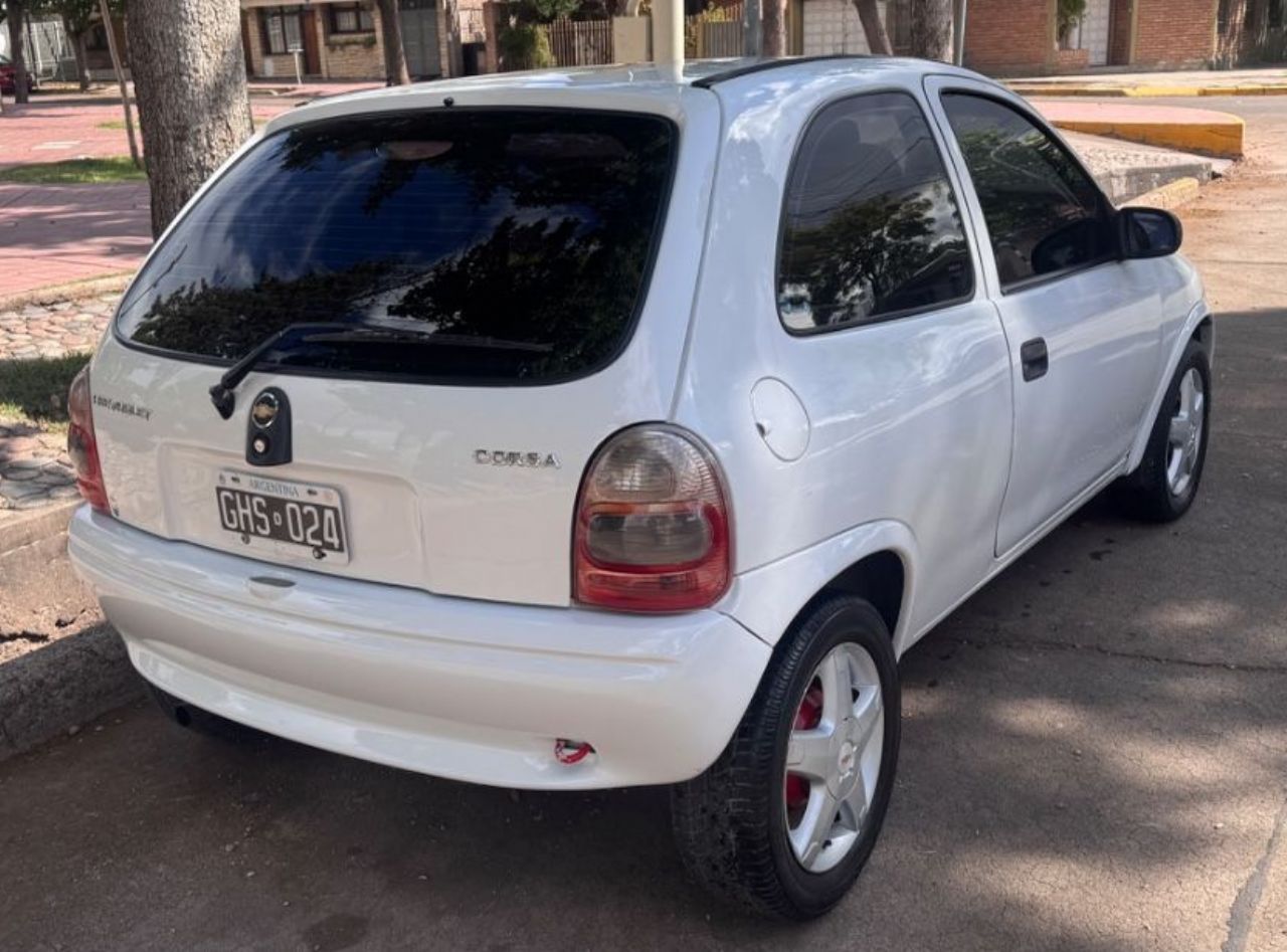 Chevrolet Corsa Usado Financiado en Mendoza, deRuedas