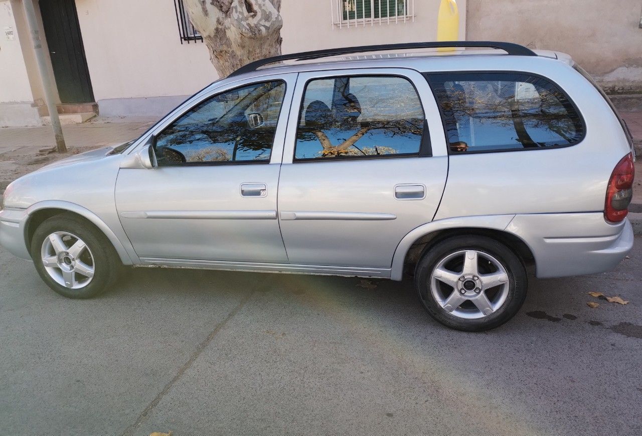 Chevrolet Corsa Usado en Mendoza, deRuedas