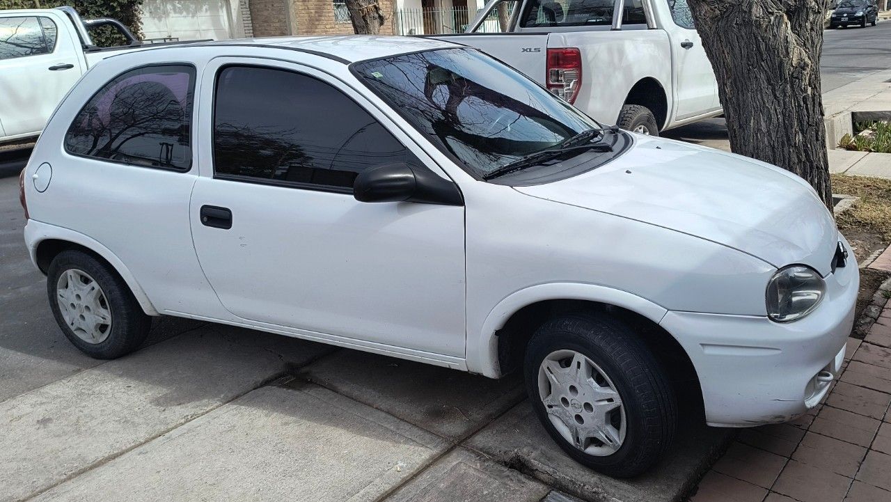 Chevrolet Corsa Usado en Mendoza, deRuedas