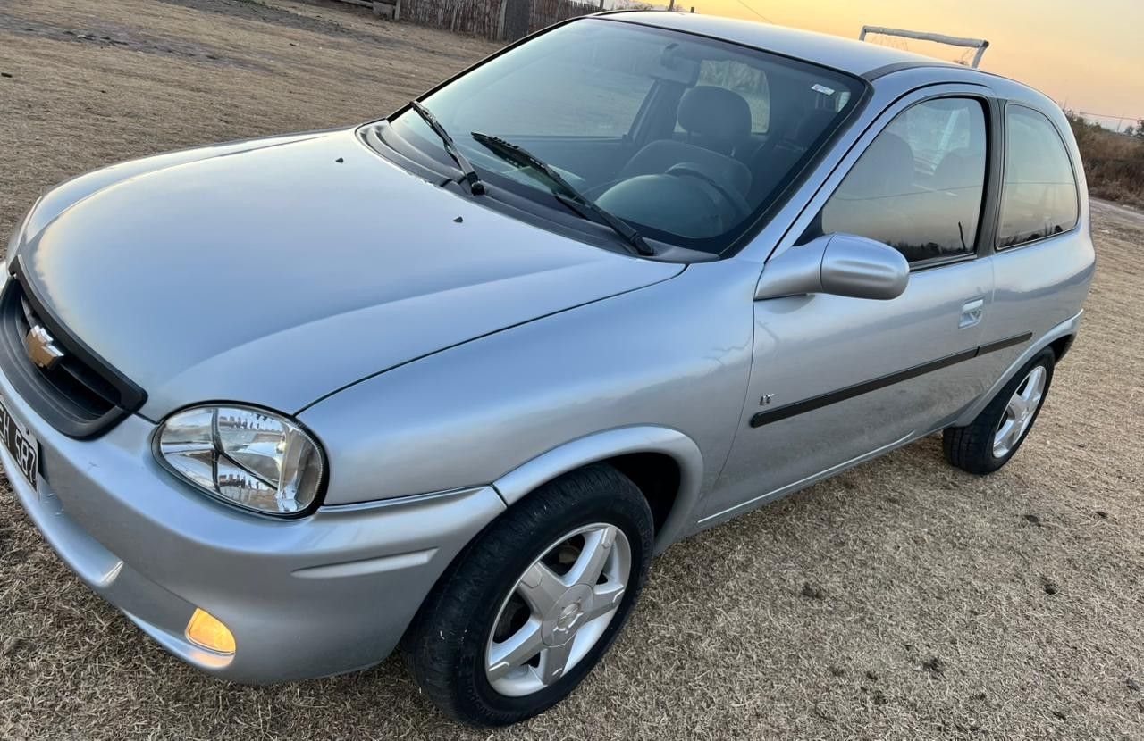 Chevrolet Corsa Usado en Mendoza, deRuedas