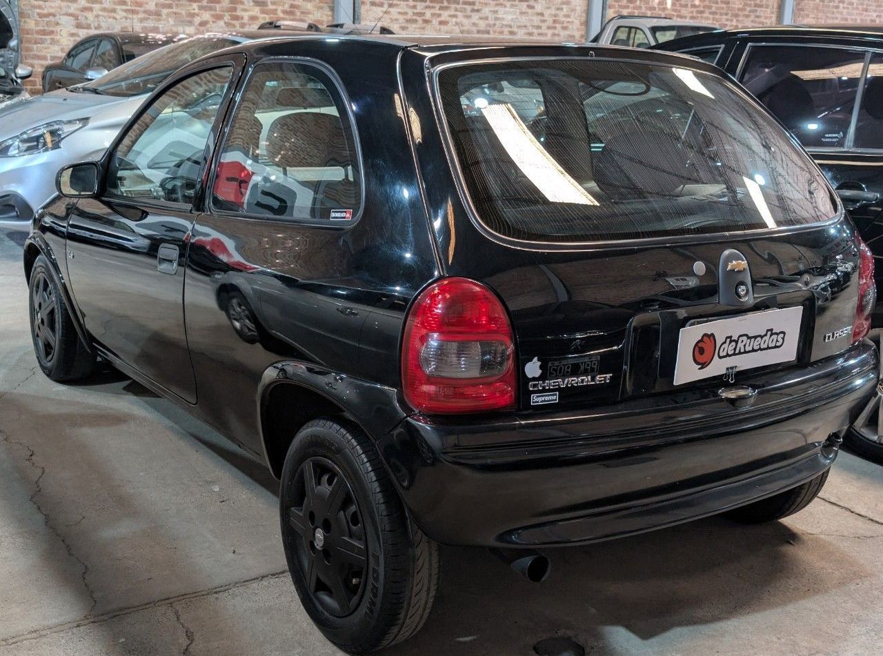 Chevrolet Corsa Usado Financiado en Mendoza, deRuedas
