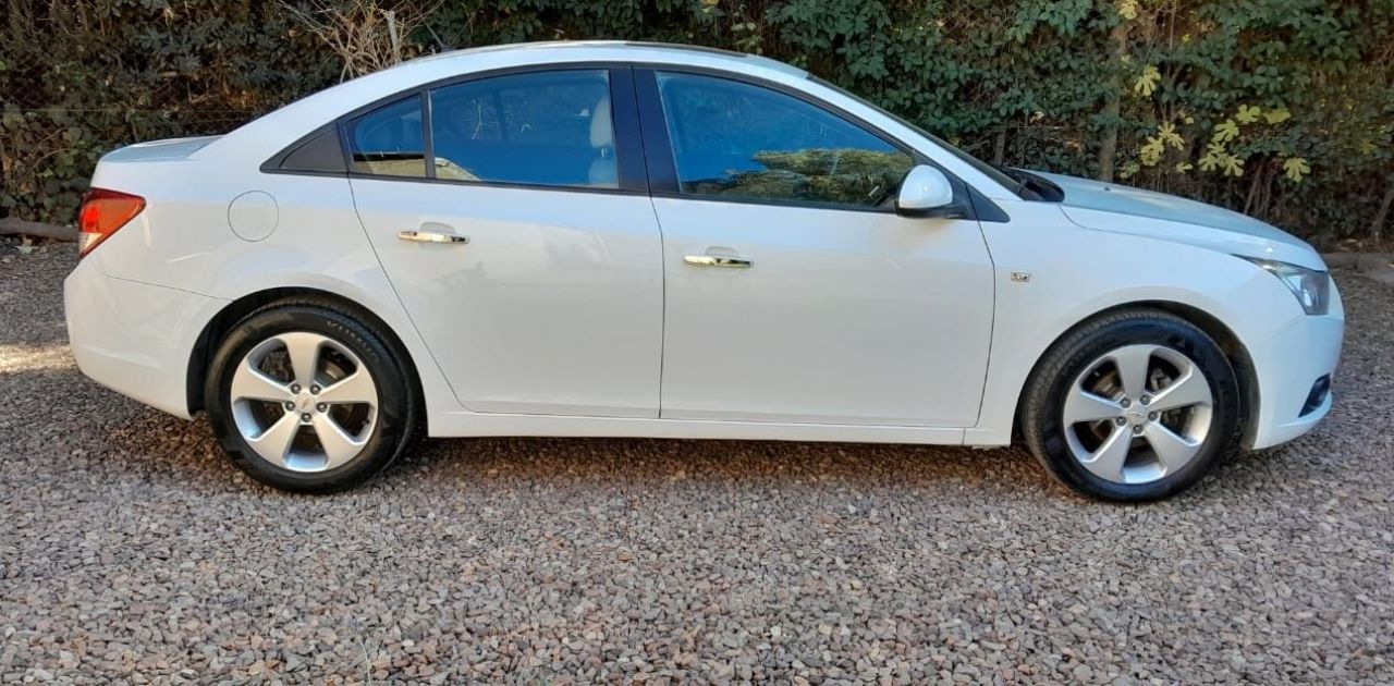 Chevrolet Cruze Usado en Mendoza, deRuedas