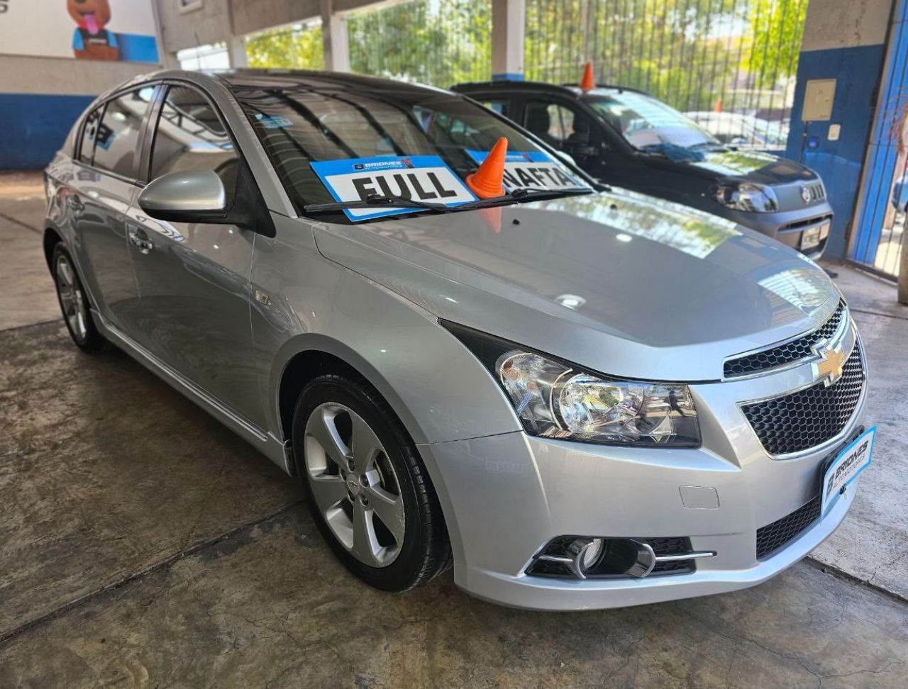 Chevrolet Cruze Usado en Mendoza, deRuedas