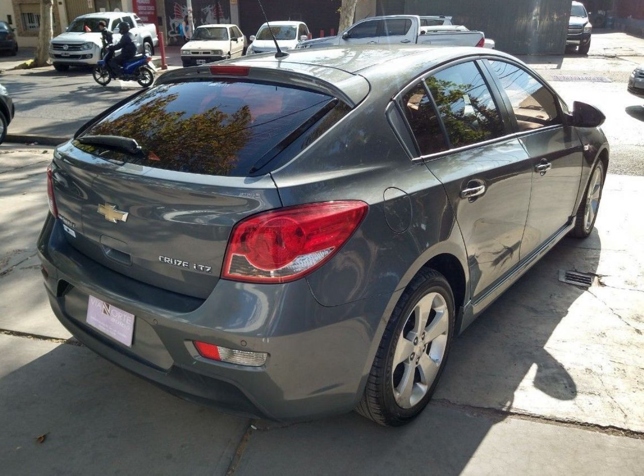 Chevrolet Cruze Usado en Mendoza, deRuedas