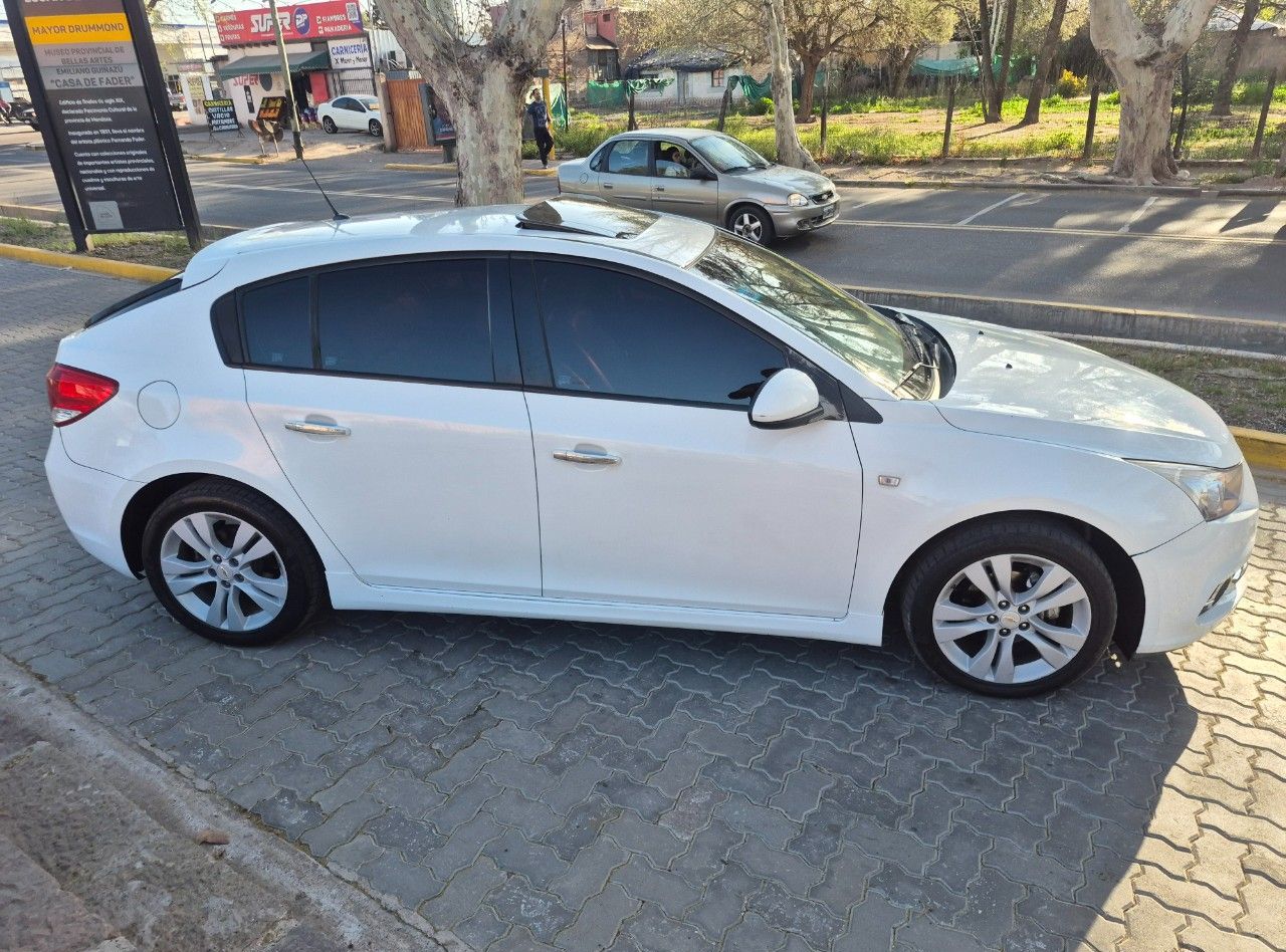 Chevrolet Cruze Usado en Mendoza, deRuedas