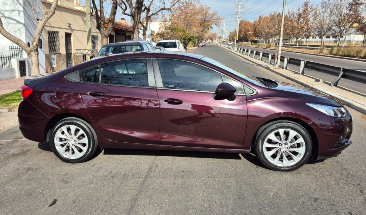 Chevrolet Cruze Usado en Mendoza, deRuedas