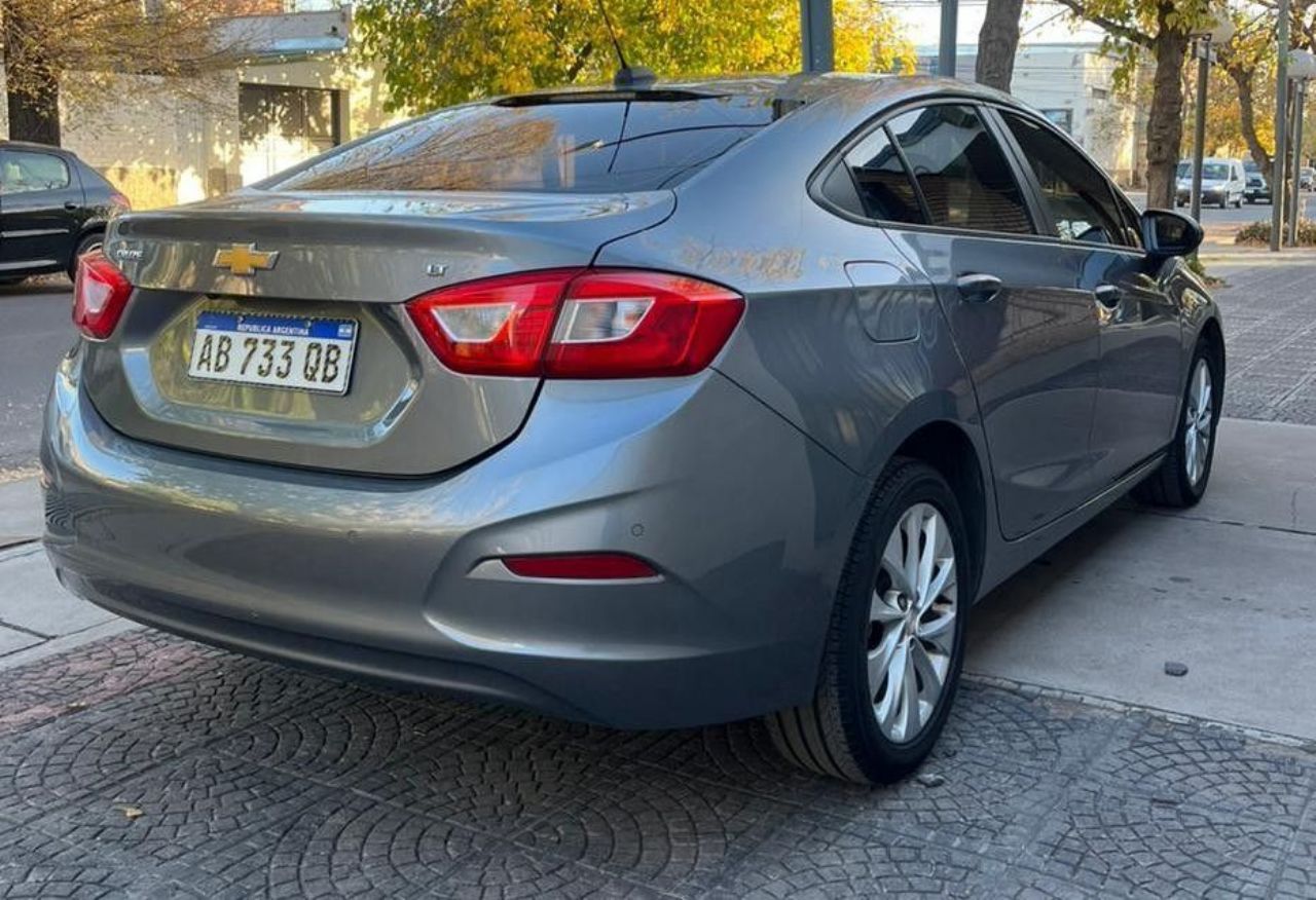 Chevrolet Cruze Usado en Mendoza, deRuedas