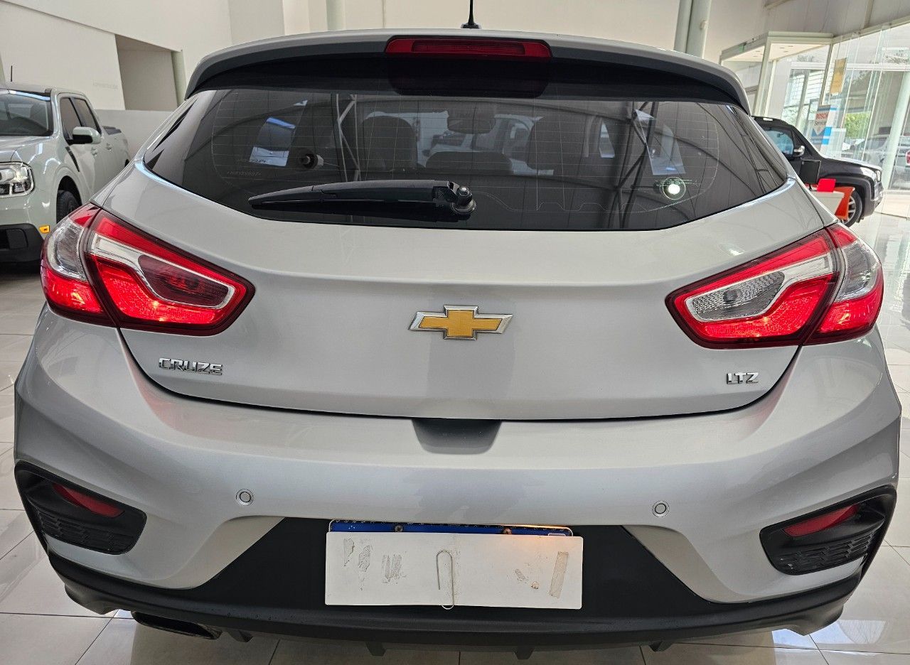 Chevrolet Cruze Usado en Mendoza, deRuedas