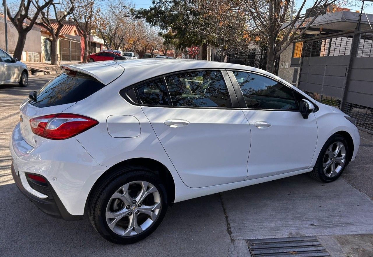 Chevrolet Cruze Usado en Mendoza, deRuedas