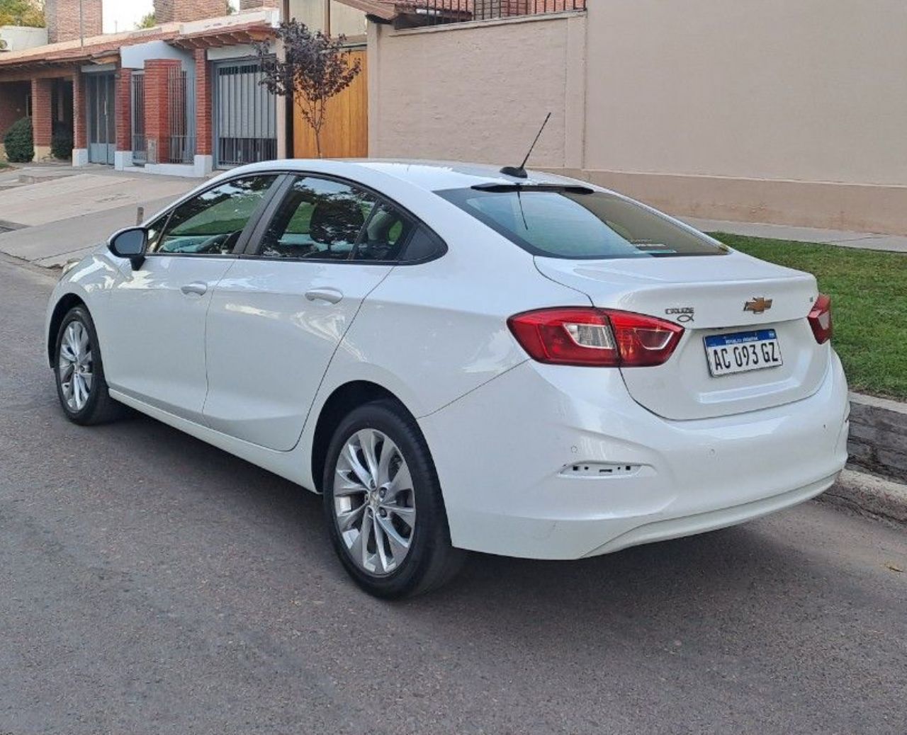Chevrolet Cruze Usado en Mendoza, deRuedas