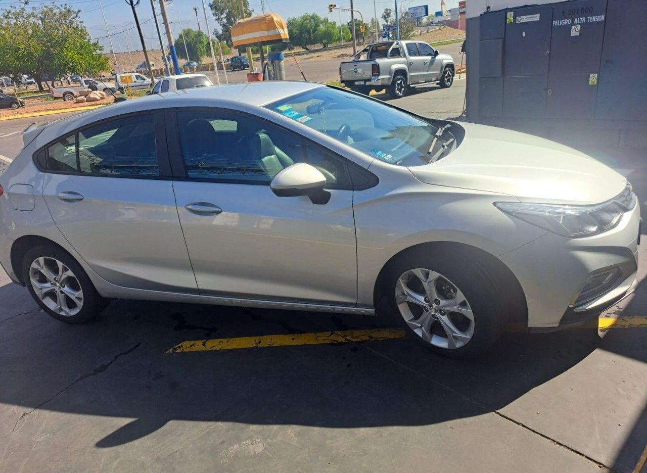 Chevrolet Cruze Usado en Mendoza, deRuedas