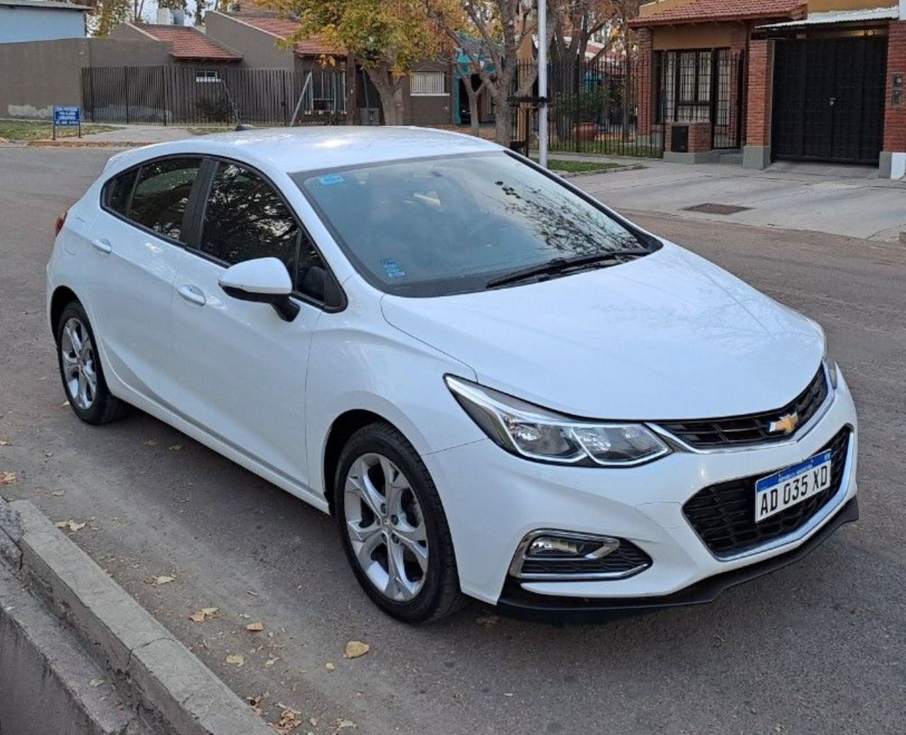 Chevrolet Cruze Usado en Mendoza, deRuedas