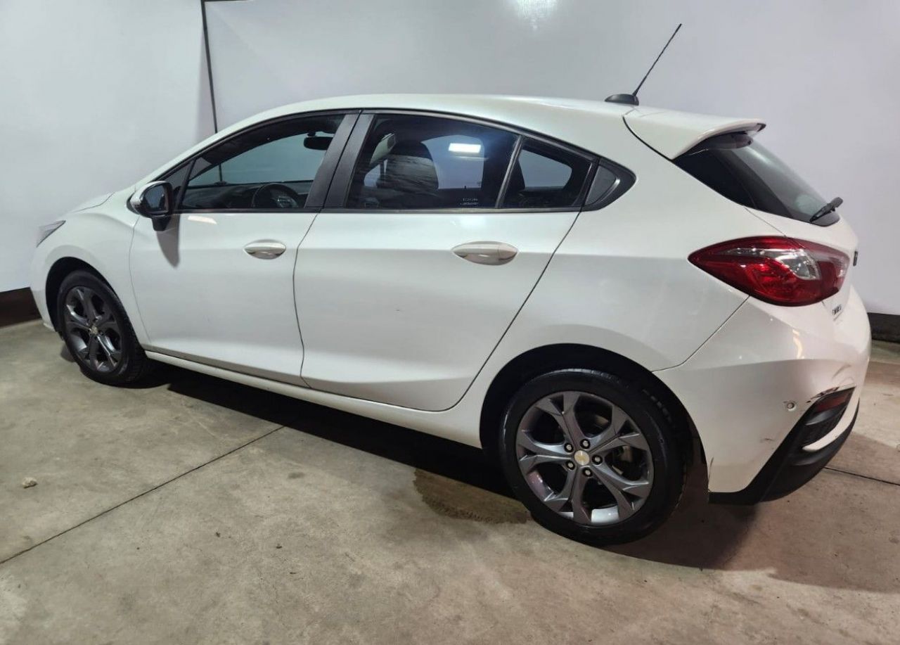 Chevrolet Cruze Usado en Mendoza, deRuedas