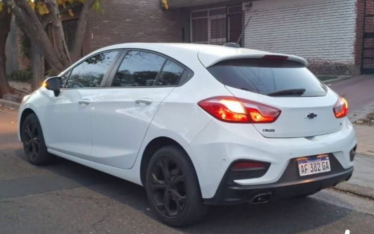 Chevrolet Cruze Usado en Mendoza, deRuedas