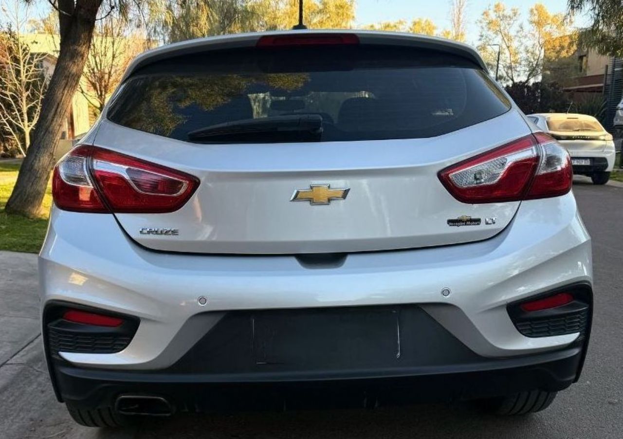 Chevrolet Cruze Usado en Mendoza, deRuedas
