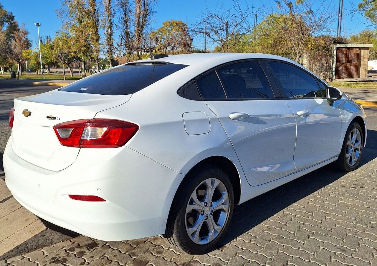 Chevrolet Cruze Usado en Mendoza, deRuedas
