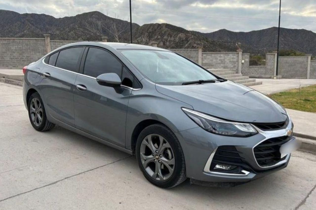 Chevrolet Cruze Usado en Mendoza, deRuedas