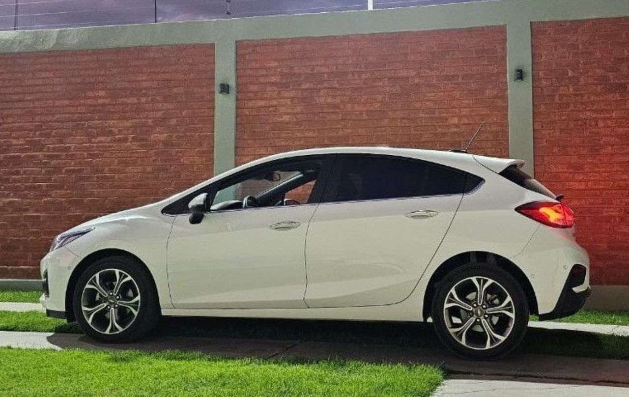 Chevrolet Cruze Usado en Mendoza, deRuedas