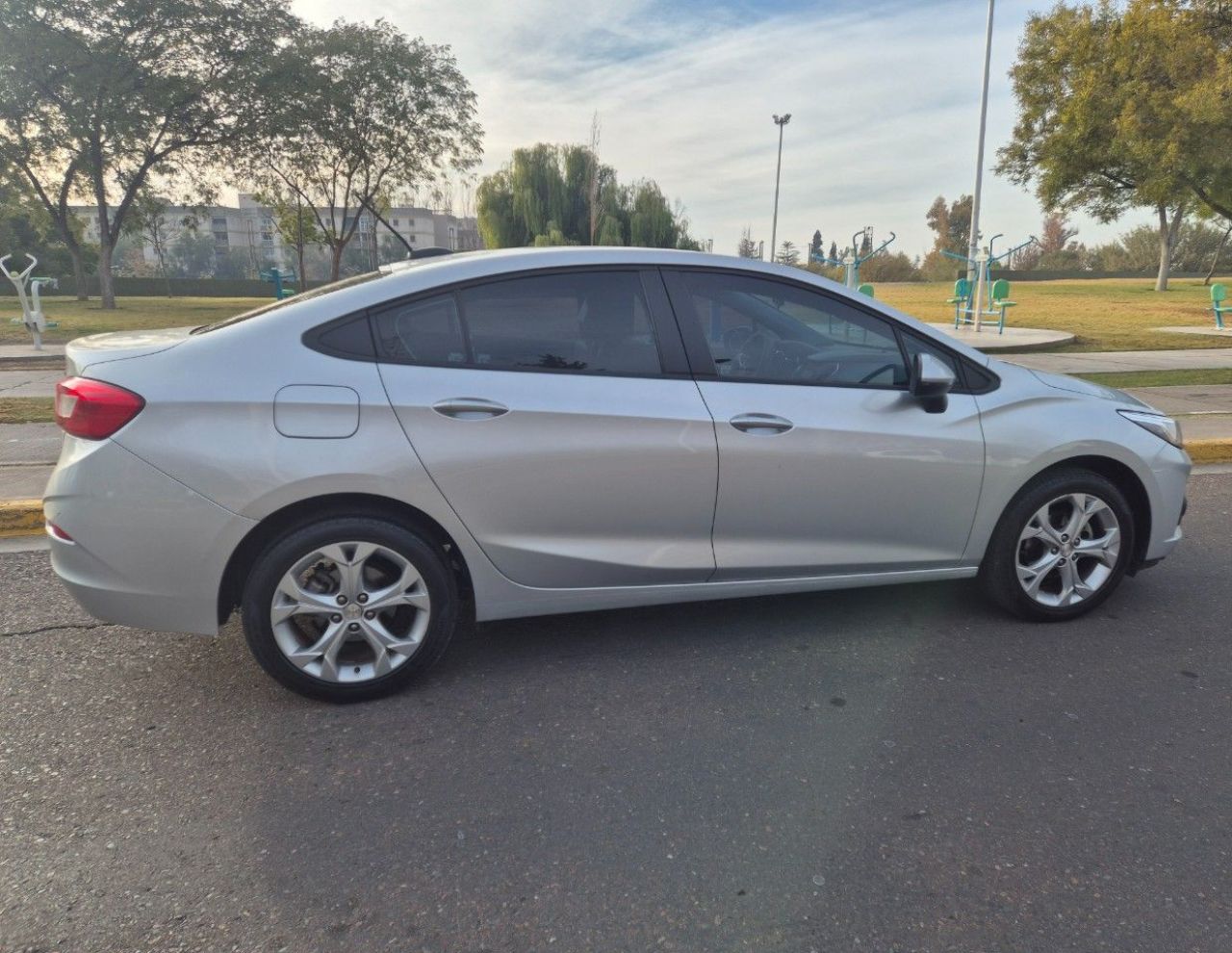 Chevrolet Cruze Usado en Mendoza, deRuedas