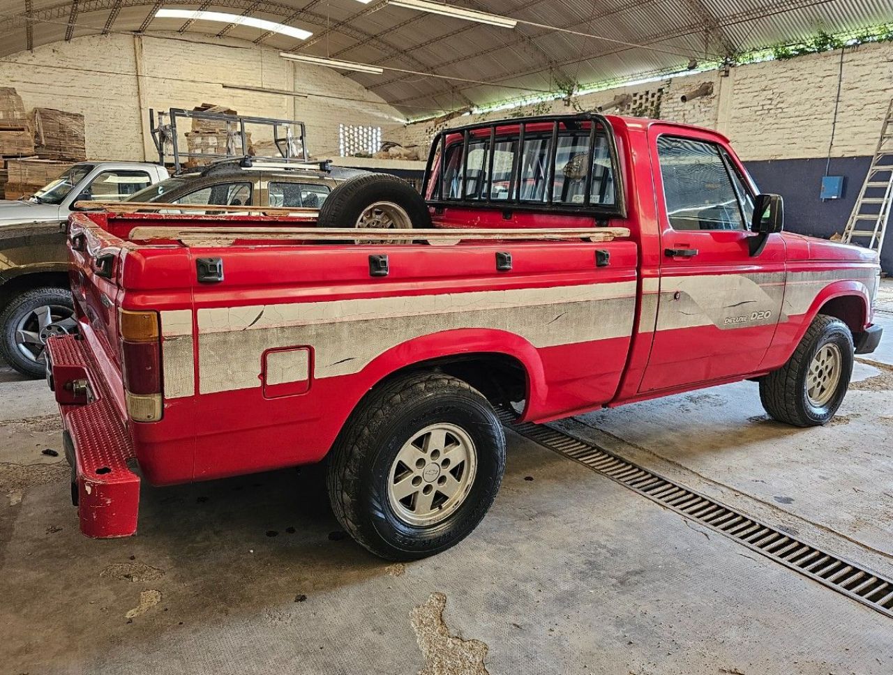 Chevrolet D20 Usada en Mendoza, deRuedas
