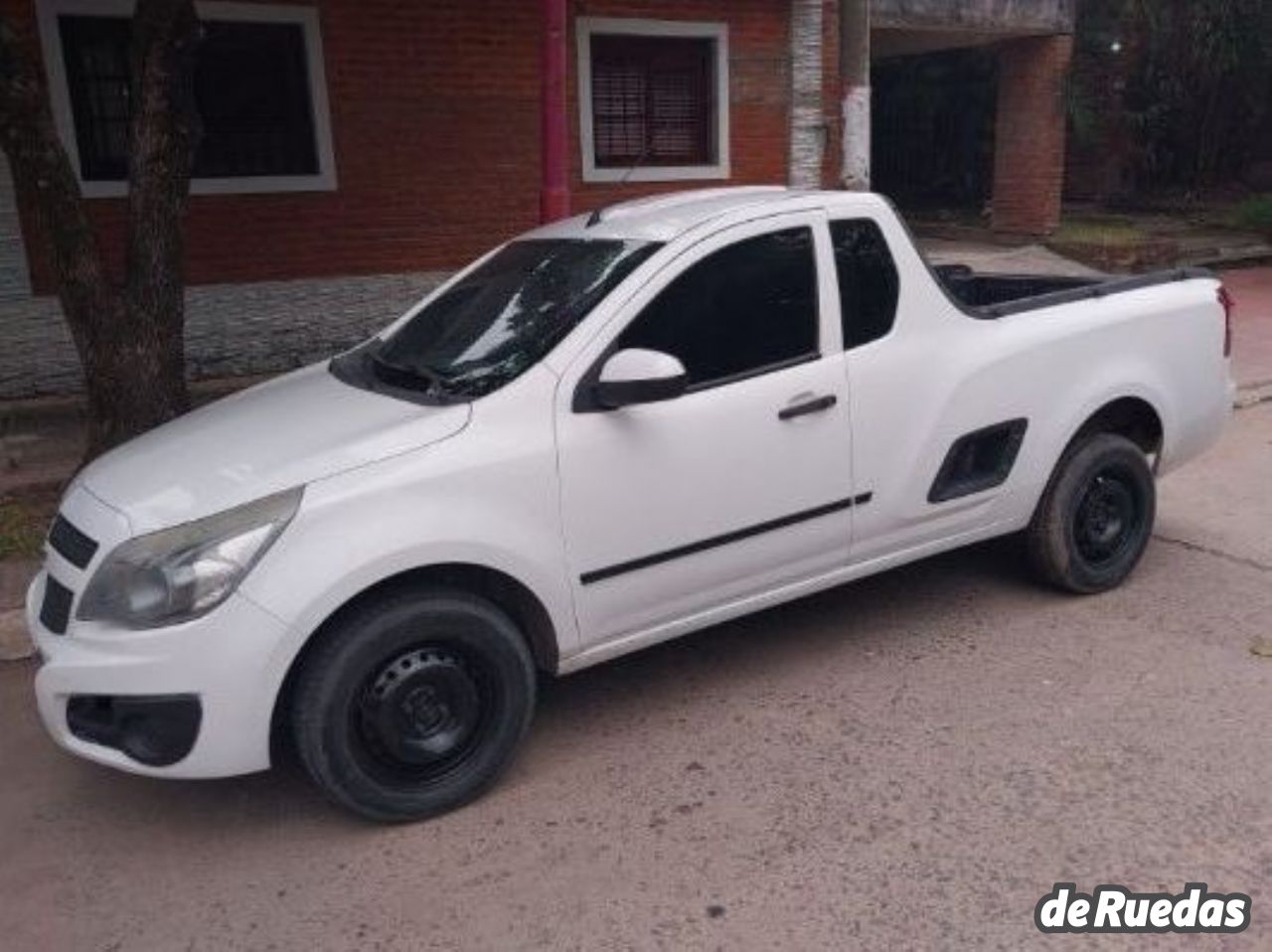 Chevrolet Montana Usada en Chaco, deRuedas