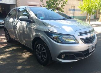 Chevrolet Onix Usado en Mendoza