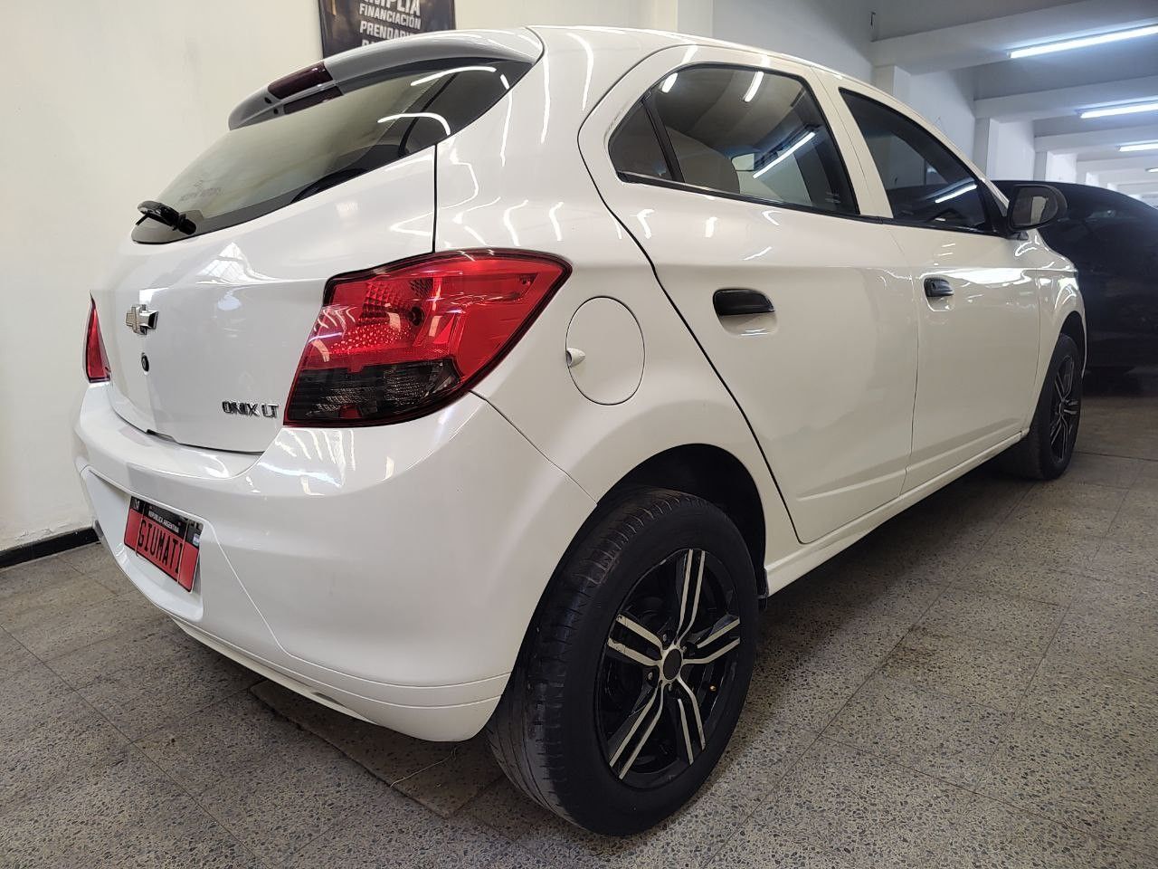 Chevrolet Onix Usado Financiado en Mendoza, deRuedas