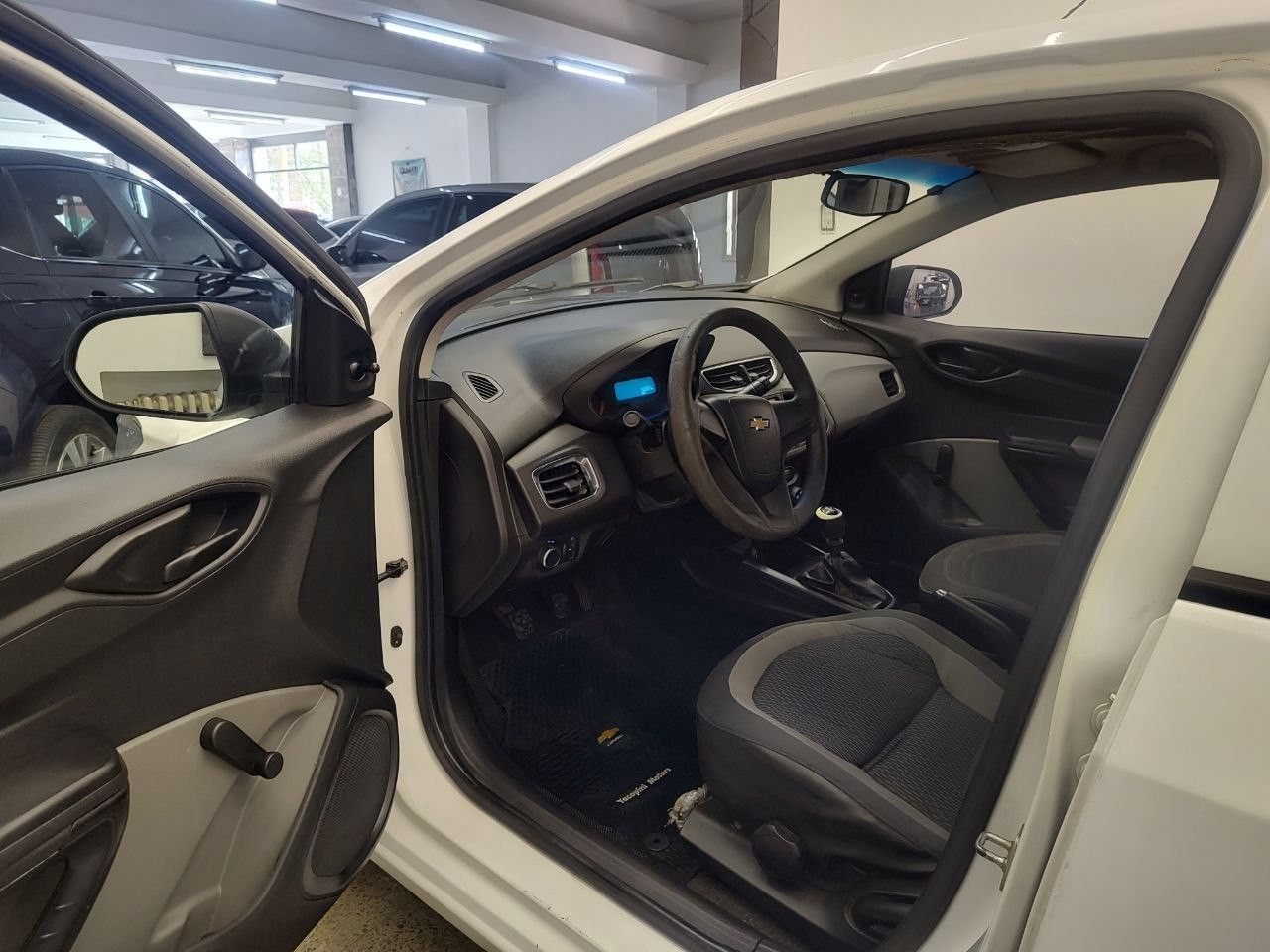 Chevrolet Onix Usado Financiado en Mendoza, deRuedas