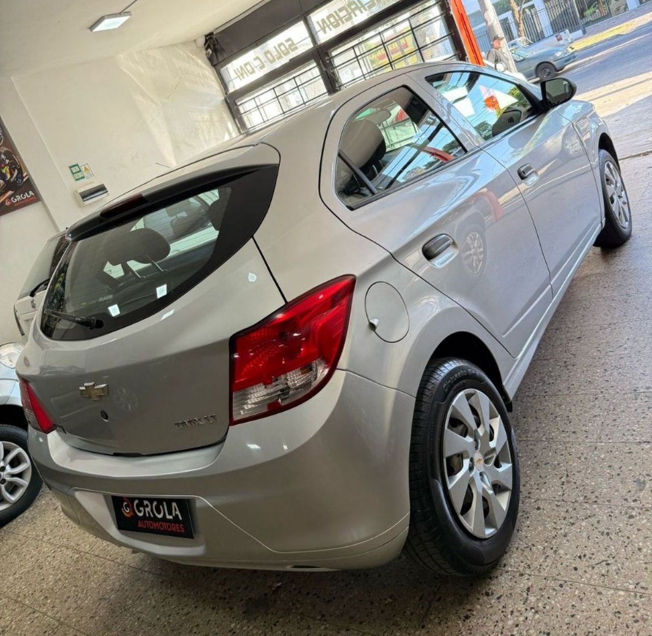 Chevrolet Onix Usado Financiado en Córdoba, deRuedas