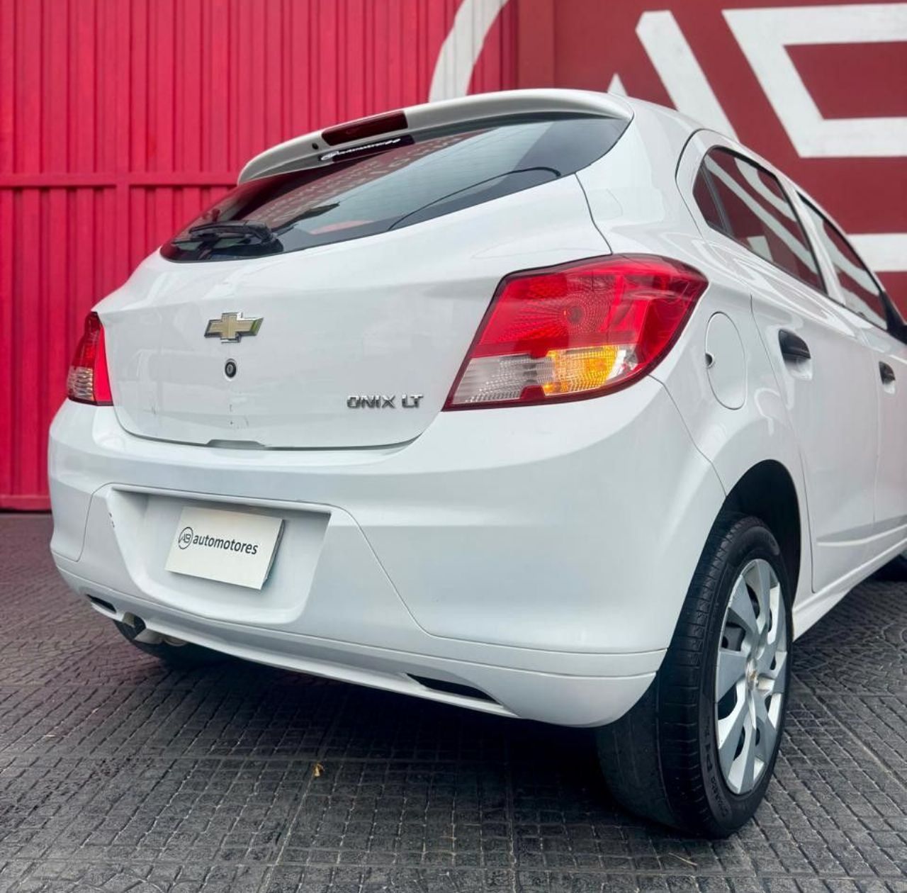 Chevrolet Onix Usado Financiado en Córdoba, deRuedas