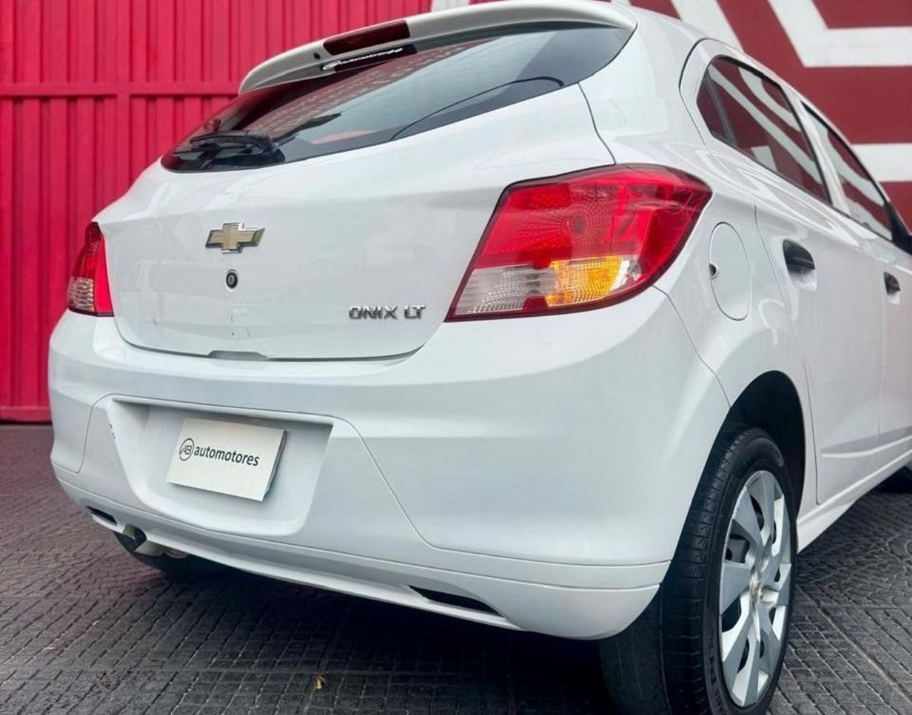 Chevrolet Onix Usado Financiado en Córdoba, deRuedas