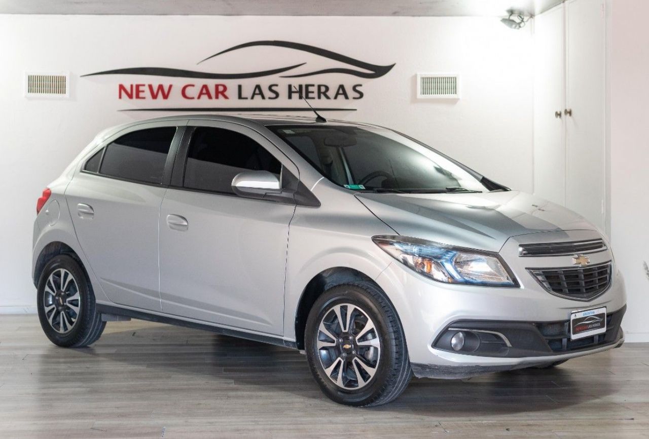 Chevrolet Onix Usado Financiado en Córdoba, deRuedas