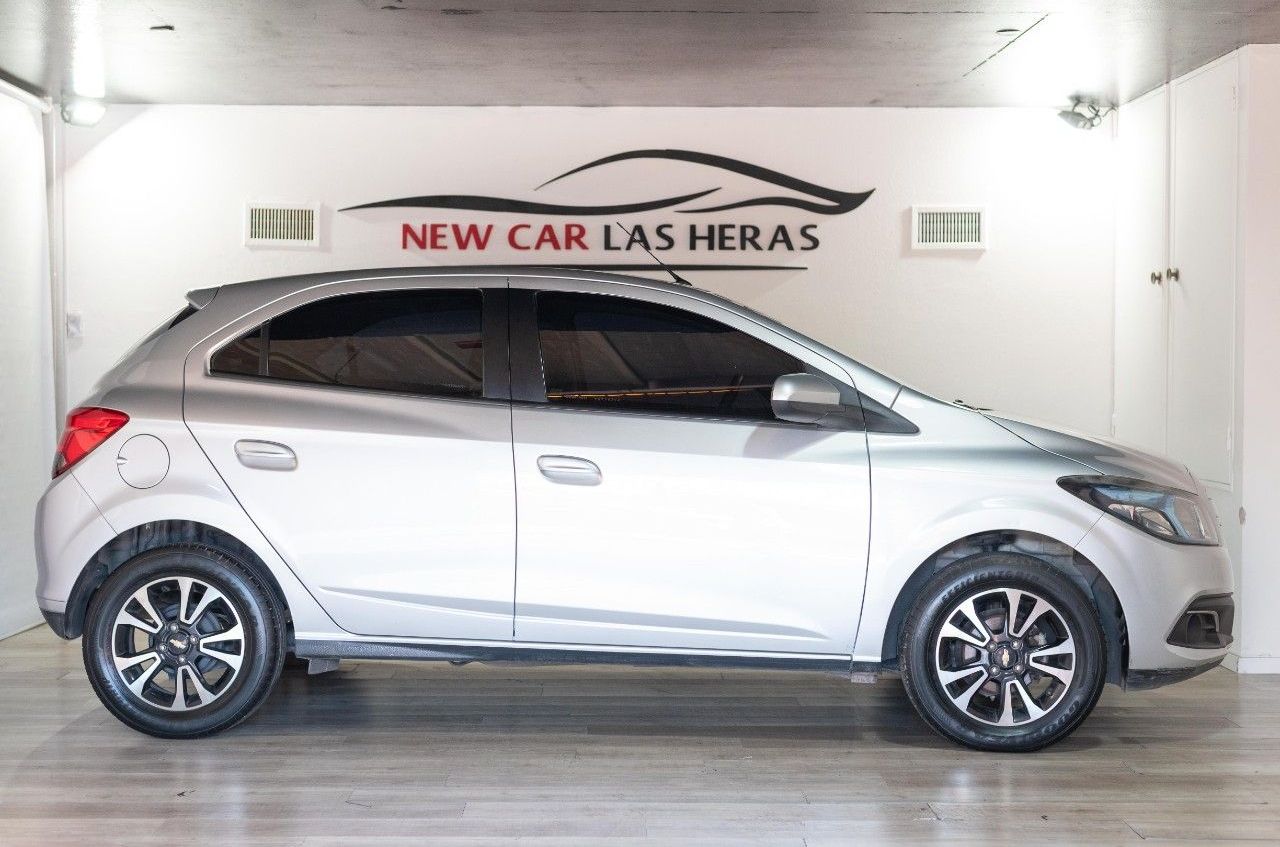 Chevrolet Onix Usado Financiado en Córdoba, deRuedas