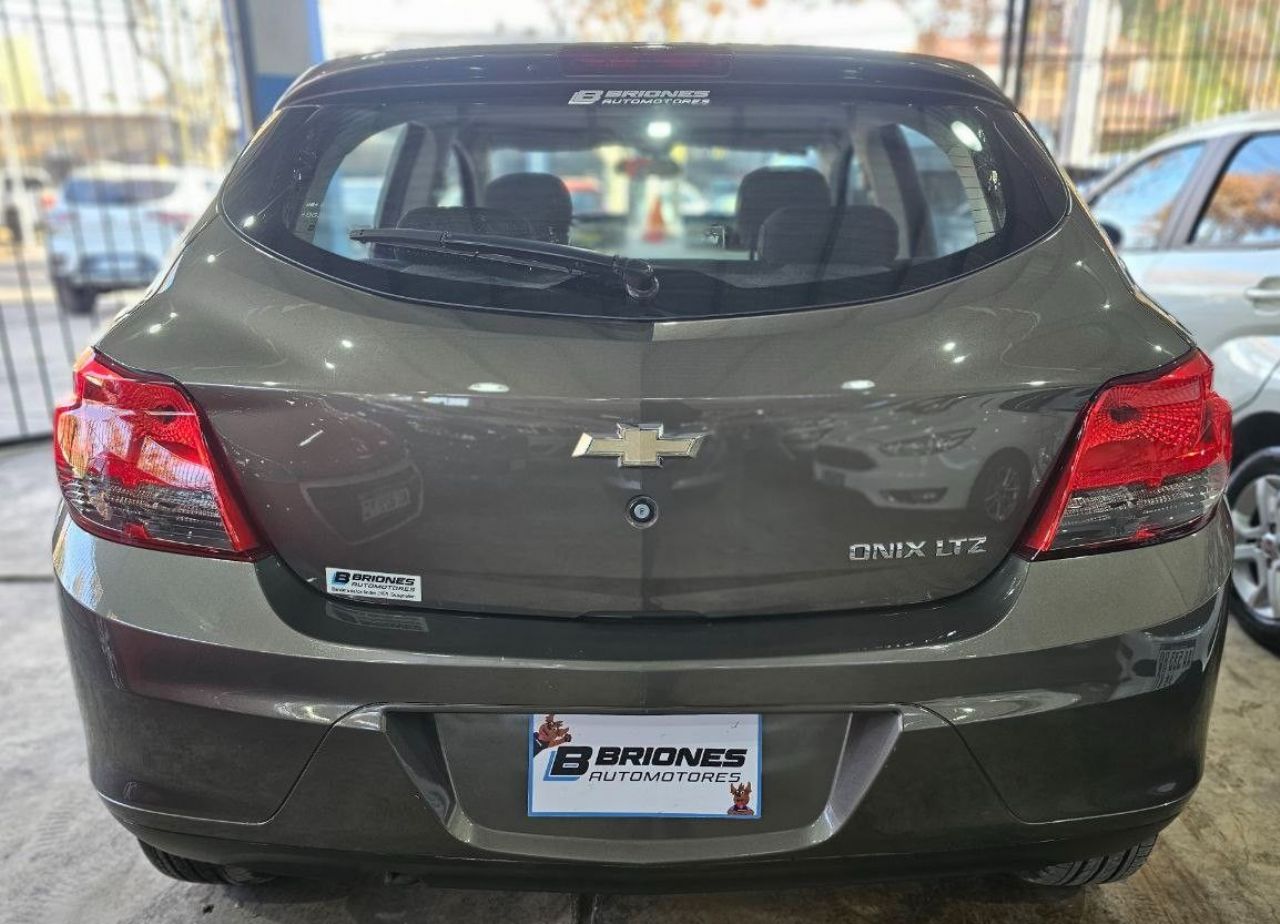 Chevrolet Onix Usado en Mendoza, deRuedas