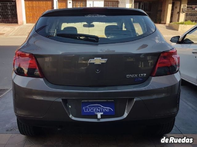 Chevrolet Onix Usado en Mendoza, deRuedas