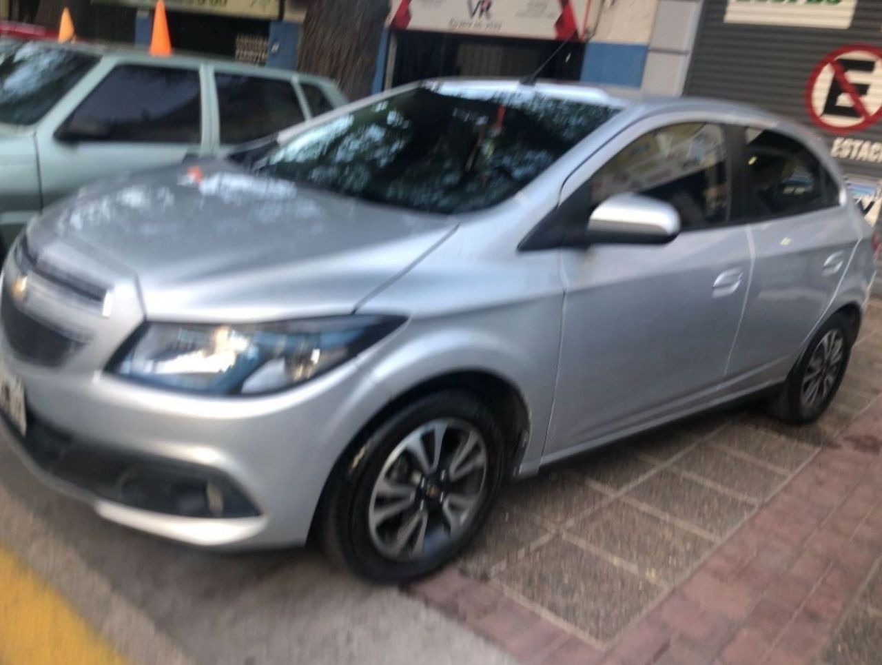Chevrolet Onix Usado en Mendoza, deRuedas