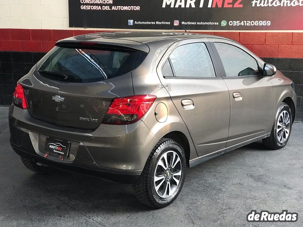 Chevrolet Onix Usado en Córdoba, deRuedas