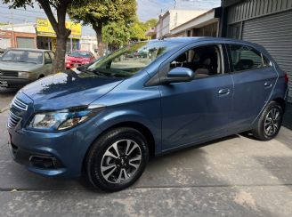 Chevrolet Onix Usado en Córdoba Financiado