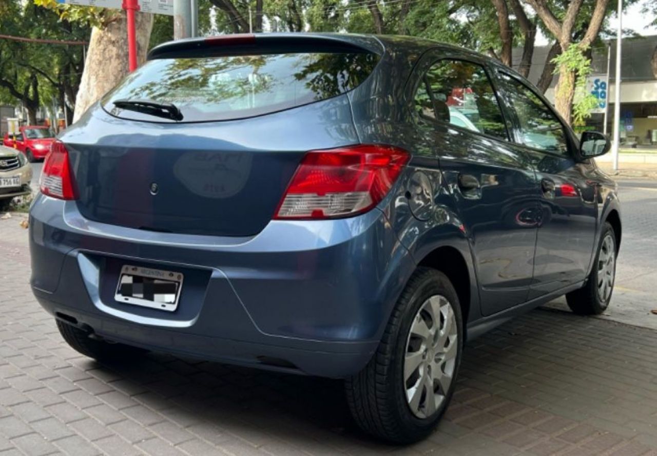 Chevrolet Onix Usado Financiado en Mendoza, deRuedas