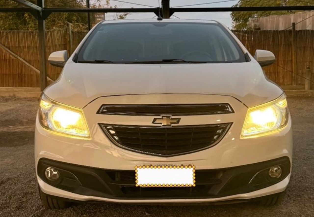 Chevrolet Onix Usado en San Juan, deRuedas