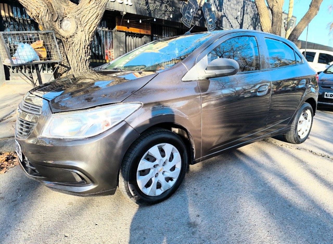 Chevrolet Onix Usado en Mendoza, deRuedas
