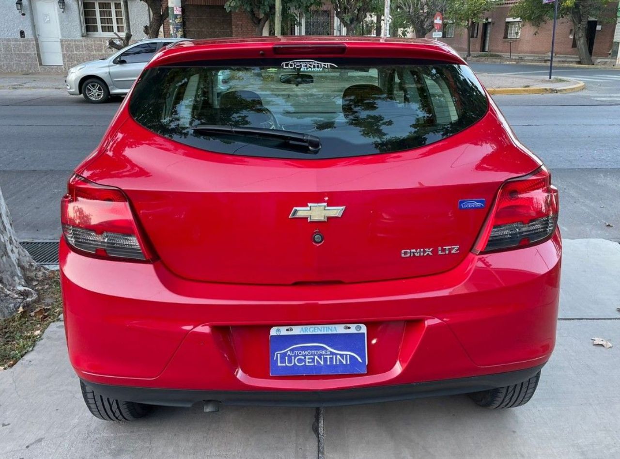 Chevrolet Onix Usado en Mendoza, deRuedas