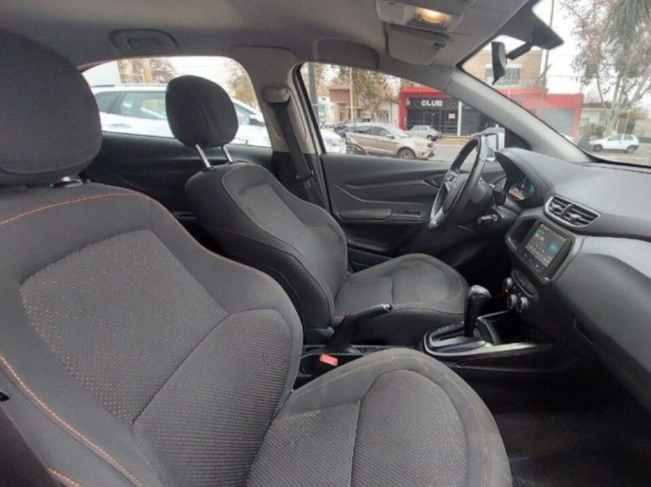 Chevrolet Onix Usado en San Juan, deRuedas