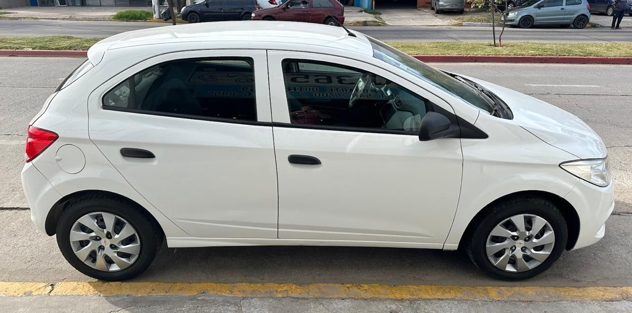 Chevrolet Onix Usado en Córdoba, deRuedas