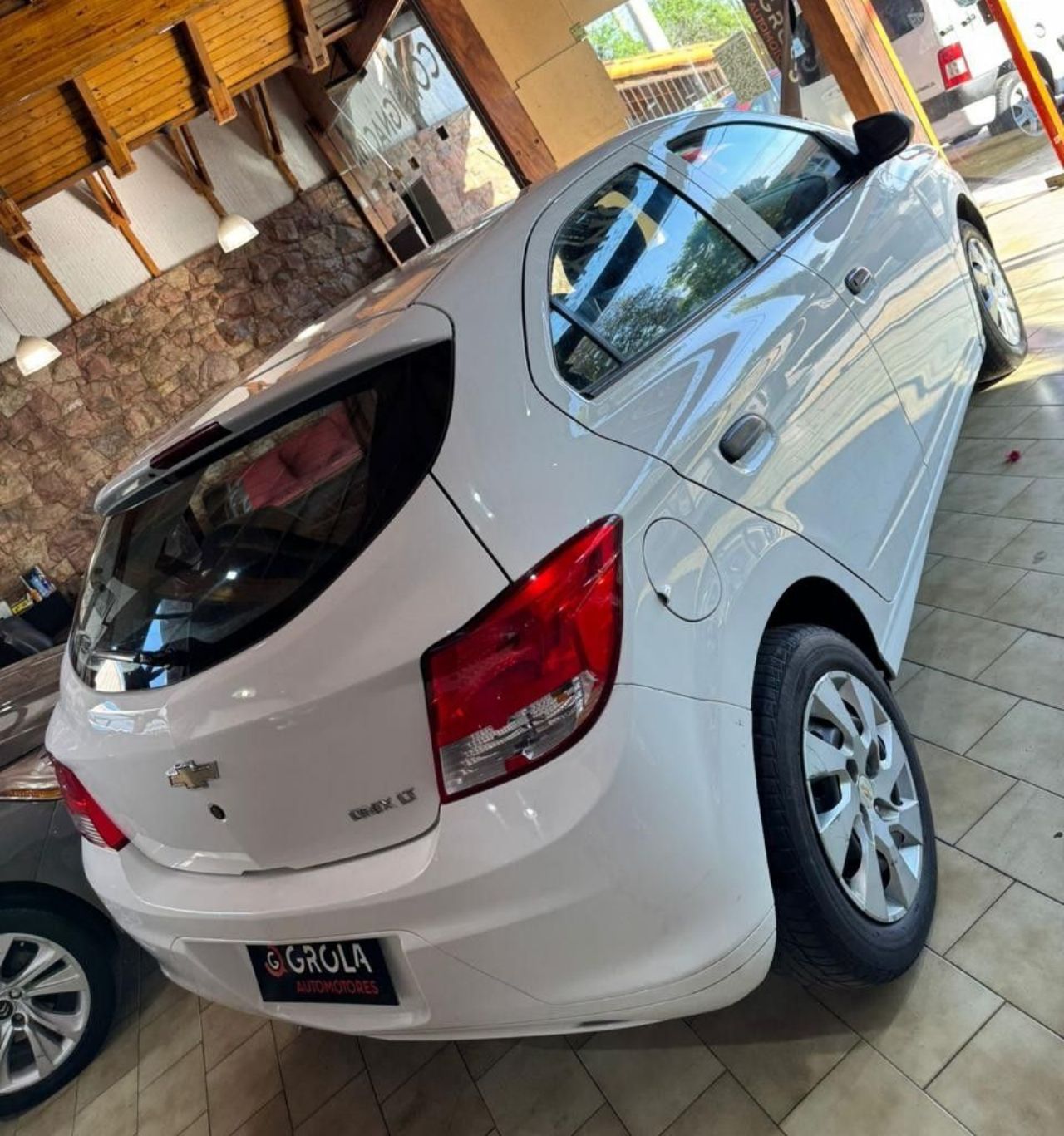 Chevrolet Onix Usado Financiado en Córdoba, deRuedas